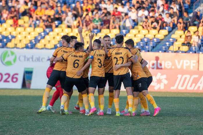 Hàng loạt trụ cột chia tay CLB Thanh Hóa sau khi trụ hạng V-League thành công - Ảnh 1.