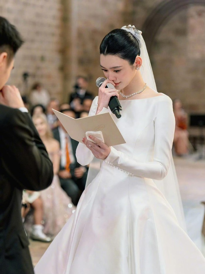 Đám cưới cổ tích của Hề Mộng Dao và thiếu gia sòng bạc - Ảnh 7.
