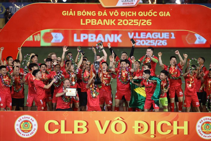 Công an Hà Nội cần thêm 1 điểm để phá kỷ lục V-League - Ảnh 4.