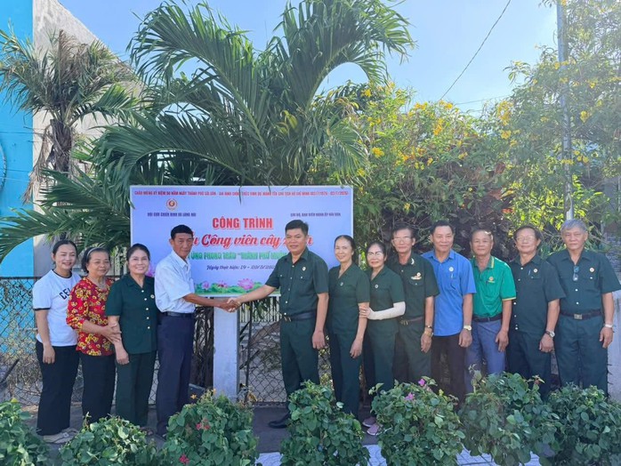Xóa "điểm đen" môi trường bằng mô hình tiểu công viên cây xanh - Ảnh 2.