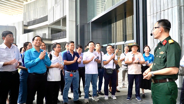 Đo&agrave;n đại biểu C&ocirc;ng đo&agrave;n TPHCM: Tập trung tr&iacute; tuệ, đ&oacute;ng g&oacute;p thiết thực cho Đại hội C&ocirc;ng đo&agrave;n Việt Nam - Ảnh 2.
