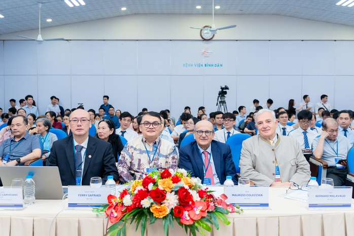 10.000 người Việt mắc ung thư tiết niệu mỗi năm - Ảnh 3.