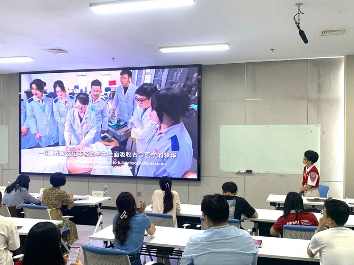 Sinh viên Việt Nam giành huy chương vàng cuộc thi Kỹ năng nghề Y học cổ truyền Việt - Trung - Ảnh 1.