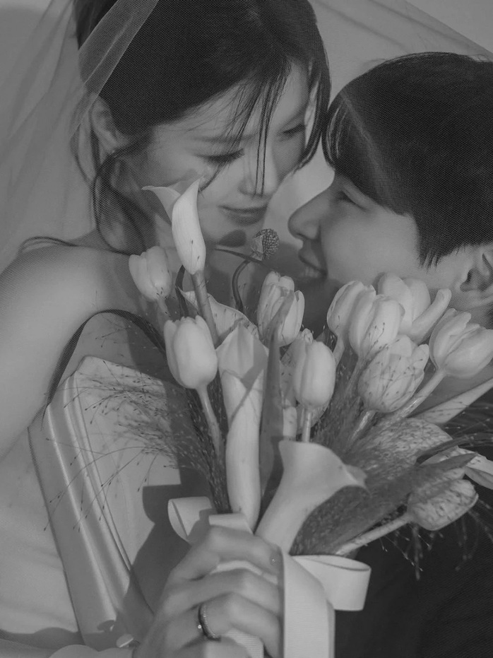 Mỹ nh&acirc;n Soyee tuy&ecirc;n bố cưới, tung loạt ảnh lung linh - Ảnh 2.