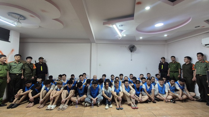 Ph&aacute; loạt &ldquo; tổng h&agrave;nh dinh &rdquo; lừa đảo xuy&ecirc;n quốc gia ở TPHCM 2026 - Ảnh 2.