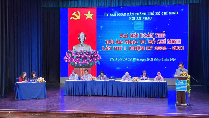 Nhạc sĩ Nguyễn Quang Vinh tái đắc cử Chủ tịch Hội Âm nhạc TP HCM - Ảnh 1.