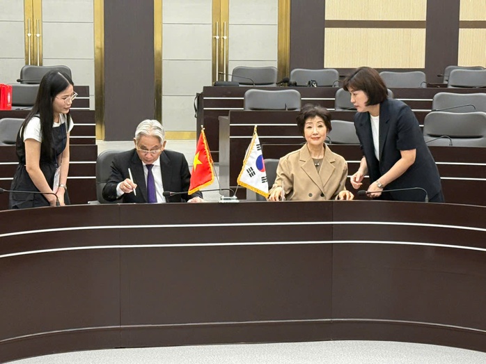 Trường Đại học Cửu Long ký hợp tác với trường đại học của Hàn Quốc - Ảnh 2.