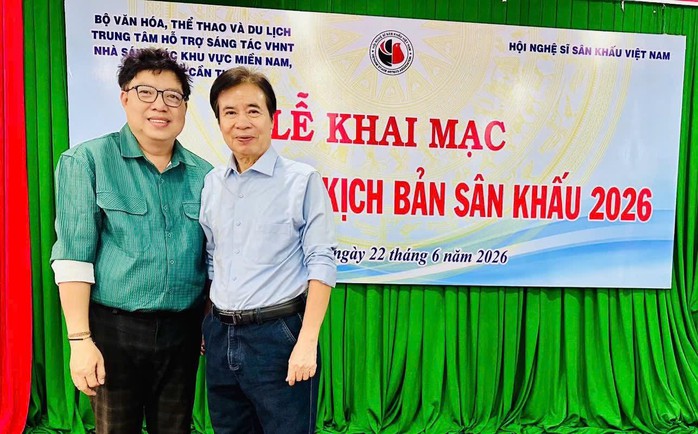 Đạo diễn NSND Giang Mạnh H&agrave;: "Muốn s&acirc;n khấu ph&aacute;t triển phải bắt đầu từ t&aacute;c giả" - Ảnh 3.