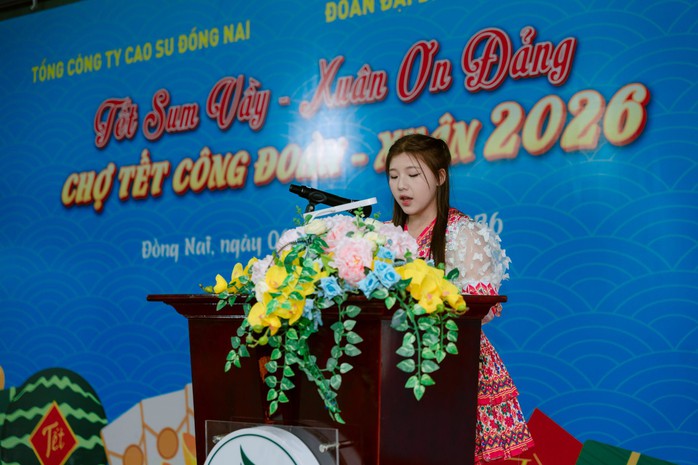 Vợ chồng trẻ thoát nghèo nhờ nghề công nhân cao su tại Đồng Nai năm 2026 - Ảnh 4. Vợ chồng trẻ thoát nghèo nhờ nghề công nhân cao su tại Đồng Nai năm 2026 - Ảnh 4.