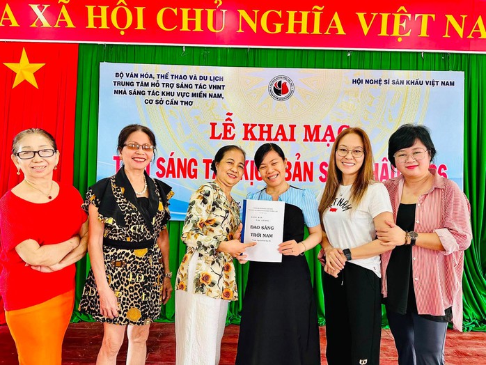 Nguyễn Minh Ngọc Hà - cây bút trẻ viết kịch bản sử Việt về nhân vật Phạm Ngũ Lão - Ảnh 1.