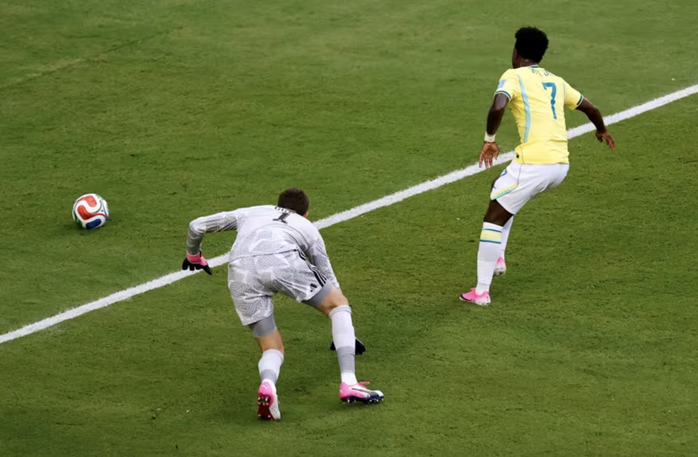Vinicius Junior lập c&uacute; đ&uacute;p, Brazil thắng thuyết phục Scotland ở Miami - Ảnh 1.