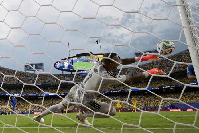 World Cup 2026: Nghịch l&yacute; của những người g&aacute;c đền v&agrave; cơn mưa b&agrave;n thắng - Ảnh 1.