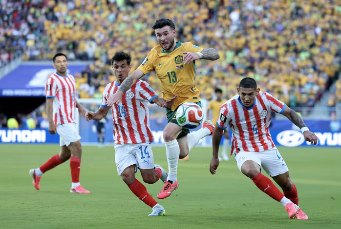 Tuyển &Uacute;c c&ugrave;ng Paraguay dắt tay v&agrave;o v&ograve;ng 1/16 World Cup 2026 - Ảnh 1.
