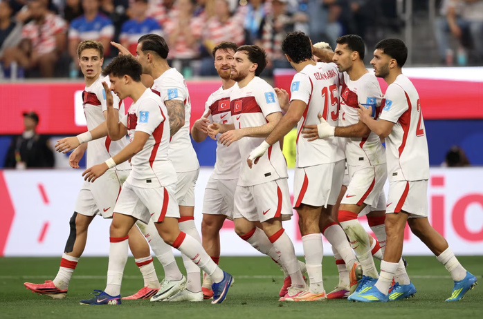 Thổ Nhĩ Kỳ chia tay World Cup 2026 bằng trận thắng chủ nh&agrave; Mỹ - Ảnh 2.