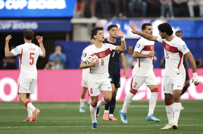 Thổ Nhĩ Kỳ chia tay World Cup 2026 bằng trận thắng chủ nh&agrave; Mỹ - Ảnh 3.