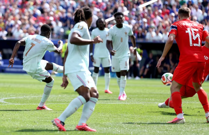 "G&agrave; trống" Ph&aacute;p g&aacute;y vang tại Boston sau hat-trick của Dembele - Ảnh 3.