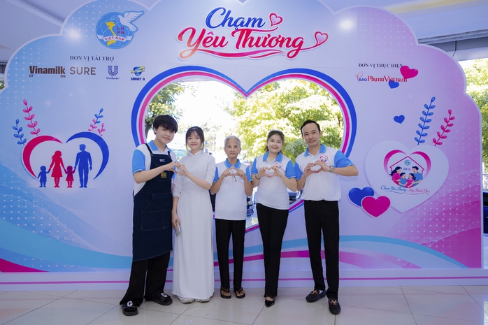 Nhiều hoạt động thiết thực ch&agrave;o mừng Ng&agrave;y gia đ&igrave;nh Việt Nam 2026 tại TP Huế - Ảnh 3.