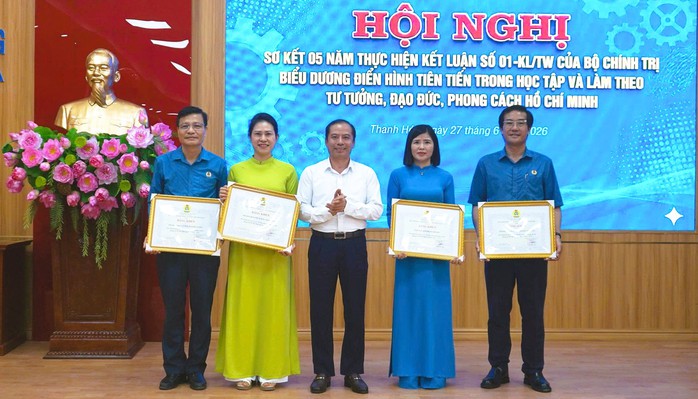 C&ocirc;ng đo&agrave;n Thanh H&oacute;a thăm l&agrave;m tốt c&ocirc;ng t&aacute;c chăm lo, bảo vệ lợi ch&iacute;nh đ&aacute;ng cho người lao động - Ảnh 3.