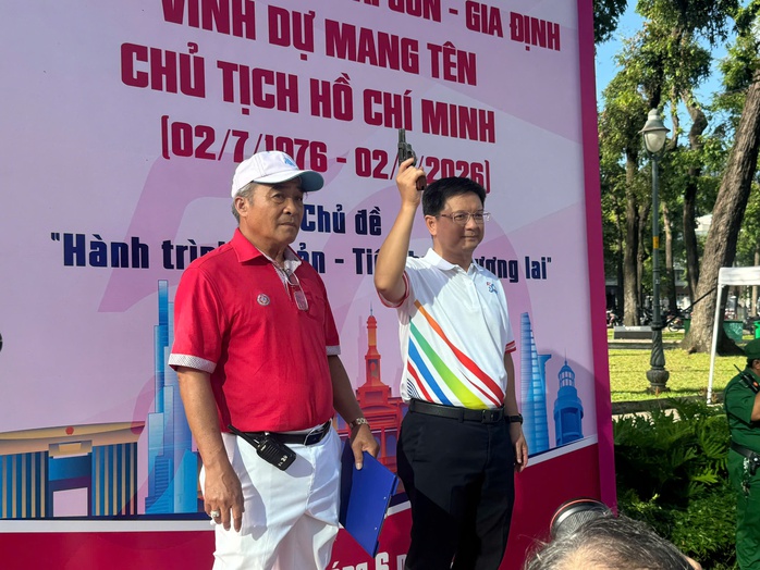 Đi bộ đồng h&agrave;nh kỷ niệm 50 năm TP S&agrave;i G&ograve;n - Gia Định mang t&ecirc;n B&aacute;c - Ảnh 2.