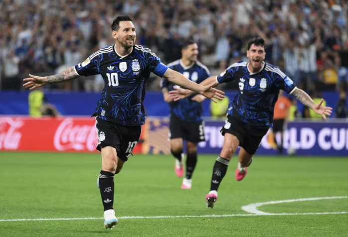 Messi ghi si&ecirc;u phẩm từ ghế dự bị, Argentina thắng thuyết phục Jordan - Ảnh 5.