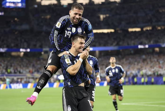 Messi ghi si&ecirc;u phẩm từ ghế dự bị, Argentina thắng thuyết phục Jordan - Ảnh 2.