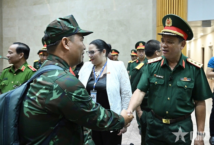 Đo&agrave;n c&ocirc;ng t&aacute;c QĐND v&agrave; CAND d&acirc;n l&ecirc;n đường tham gia khắc phục hậu quả động đất tại Venezuela - Ảnh 2.