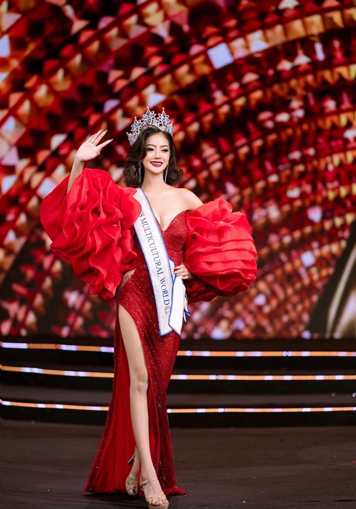 Nhan sắc người đẹp Myanmar đăng quang Hoa hậu Văn h&oacute;a thế giới 2026 - Ảnh 4.