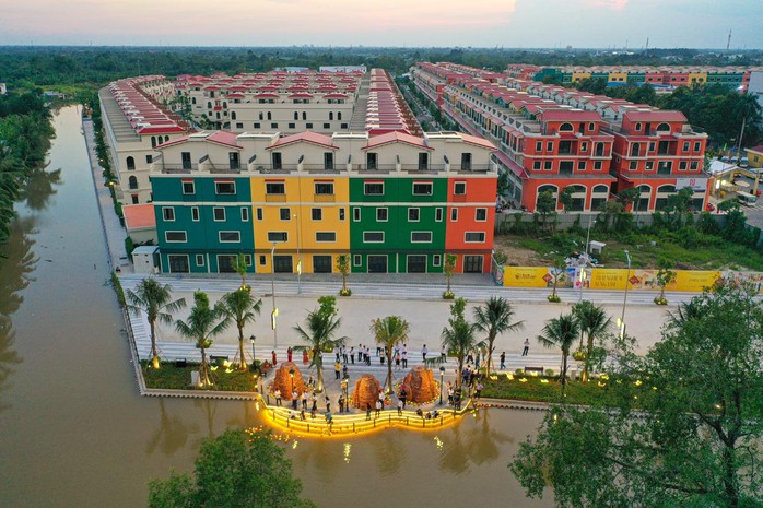 Vĩnh Long trước chu kỳ ph&aacute;t triển mới: Đ&acirc;u l&agrave; động lực cho những cực tăng trưởng tương lai? - Ảnh 1.