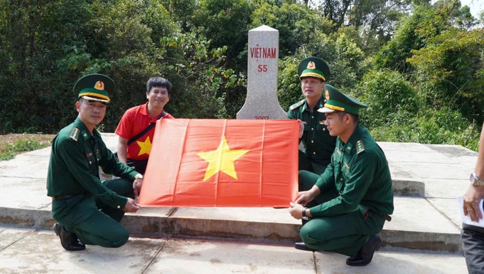 Kh&eacute;p lại để nhớ, bước tiếp để trưởng th&agrave;nh - Ảnh 1.