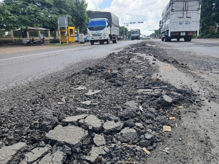 Quốc lộ 19 hư hỏng, Gia Lai ra "tối hậu thư" - Ảnh 1.