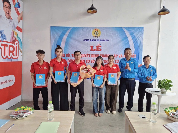 Công đoàn xã Bình Mỹ đẩy mạnh phát triển đoàn viên - Ảnh 1.