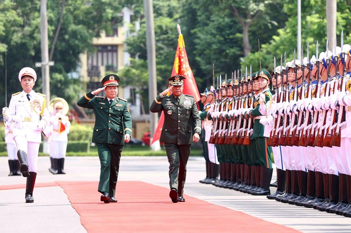 Việt Nam - Philippines tăng cường hợp tác quốc phòng - Ảnh 1. Việt Nam - Philippines tăng cường hợp tác quốc phòng - Ảnh 1.