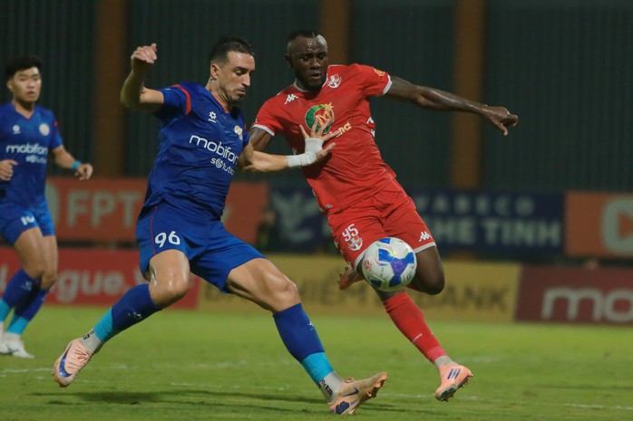 CLB Hải Ph&ograve;ng bị phạt 50 triệu đồng d&ugrave; tho&aacute;t "&aacute;n" cấm dự V-League - Ảnh 1.
