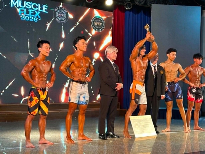 Lực sĩ Trịnh Ngọc Nhựt v&ocirc; địch to&agrave;n năng WFF Việt Nam Muscle Flex 2026 - Ảnh 1.