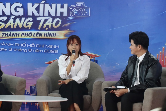 NSƯT C&aacute;t Tường, C&ocirc;ng Hậu&hellip; nghe chuyện "ống k&iacute;nh s&aacute;ng tạo" - Ảnh 6.