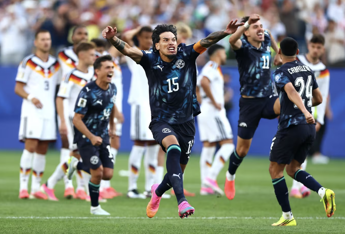 Paraguay đ&aacute;nh bại tuyển Đức: Cơn địa chấn lớn nhất lịch sử World Cup - Ảnh 2.