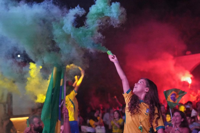 &ldquo;Lễ hội&rdquo; đặc biệt tại Lebanon mừng Brazil đi tiếp World Cup 2026 - Ảnh 7.