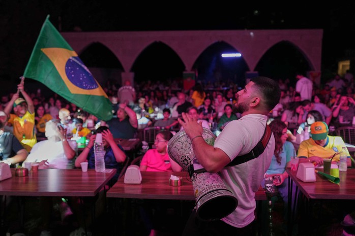 &ldquo;Lễ hội&rdquo; đặc biệt tại Lebanon mừng Brazil đi tiếp World Cup 2026 - Ảnh 6.