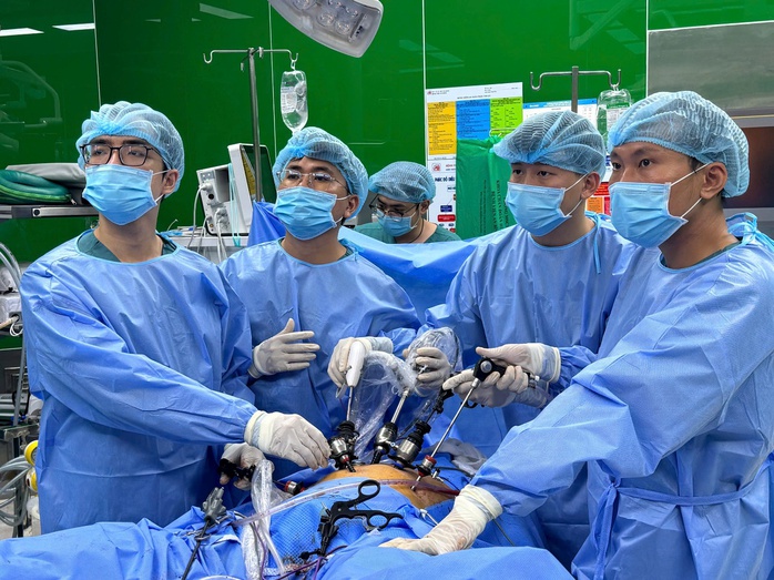 Chủ quan với chứng tiểu ra m&aacute;u, người đ&agrave;n &ocirc;ng ph&aacute;t hiện bị ung thư b&agrave;ng quang - Ảnh 1.