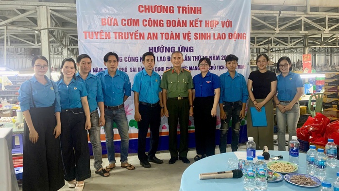 Nhiều hoạt động chăm lo người lao động - Ảnh 1.