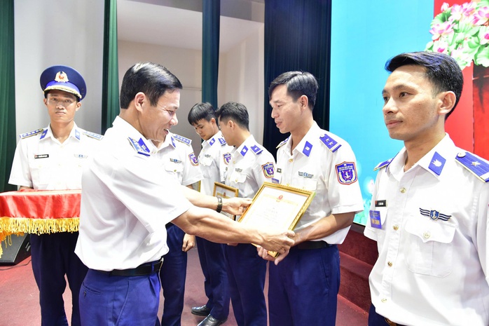 Bộ Tư lệnh V&ugrave;ng Cảnh s&aacute;t biển 2 tổ chức Bế mạc Hội thi C&aacute;n bộ Đo&agrave;n giỏi v&agrave; Tuy&ecirc;n truyền vi&ecirc;n trẻ năm 2026. - Ảnh 2.