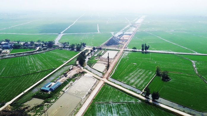 Th&ecirc;m một nh&agrave; thầu ở Huế bị "trảm" v&igrave; thi c&ocirc;ng "bầy hầy" - Ảnh 1.