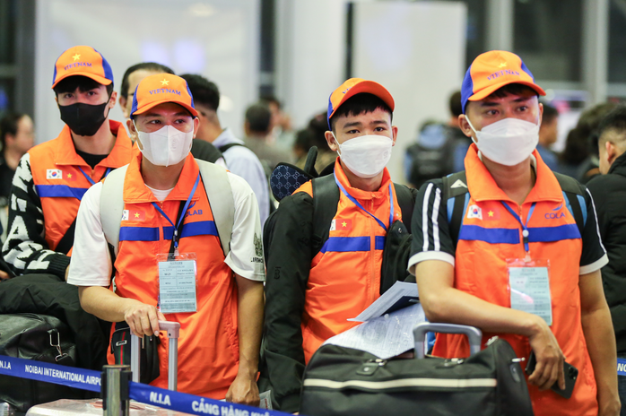 Gần 12.000 lao động đi l&agrave;m việc ở nước ngo&agrave;i chỉ trong 1 th&aacute;ng - Ảnh 1.