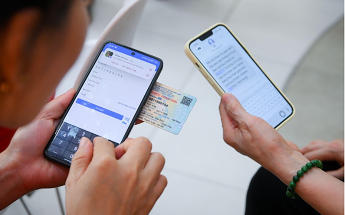 Người d&ugrave;ng nhiều SIM phải x&aacute;c thực tất cả c&aacute;c số đang sử dụng - Ảnh 1.