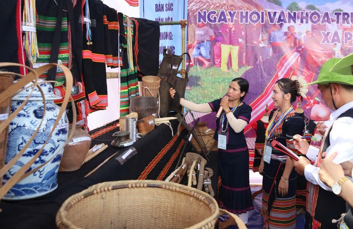 Đặc sắc ng&agrave;y hội truyền thống của đồng b&agrave;o v&ugrave;ng cao Đ&agrave; Nẵng - Ảnh 10.
