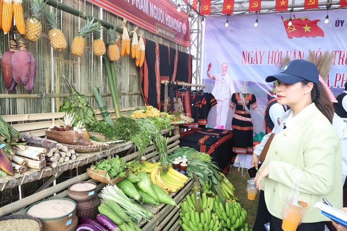 Đặc sắc ng&agrave;y hội truyền thống của đồng b&agrave;o v&ugrave;ng cao Đ&agrave; Nẵng - Ảnh 7.