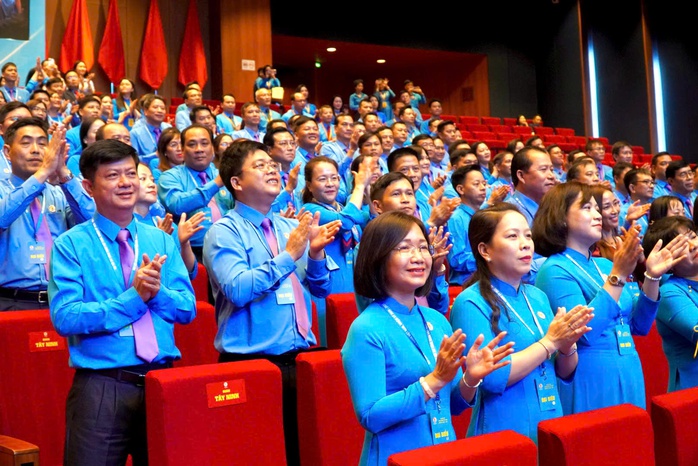 C&ocirc;ng đo&agrave;n phải gần gũi, lắng nghe, h&agrave;nh động v&igrave; người lao động - Ảnh 4.