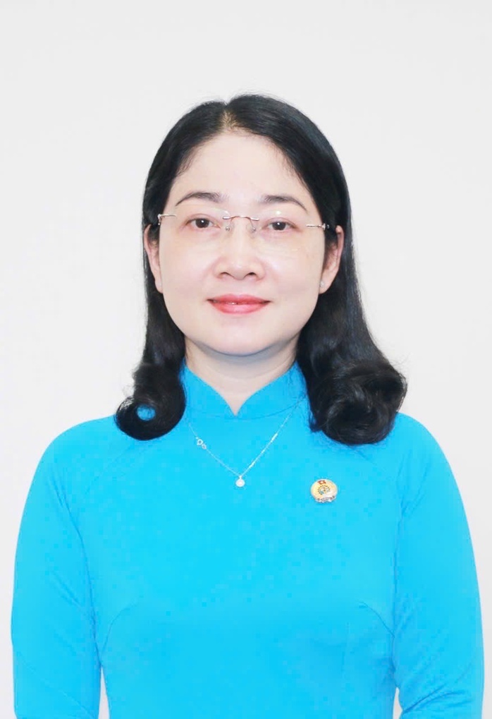 Chủ tịch LĐLĐ TPHCM B&ugrave;i Thanh Nh&acirc;n được bầu v&agrave;o Ban Thường vụ Tổng LĐLĐ Việt Nam kh&oacute;a mới - Ảnh 5.