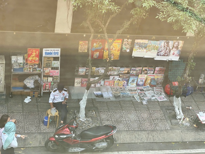  Yêu thành phố từ những trang báo nhân văn, tử tế - Ảnh 1.