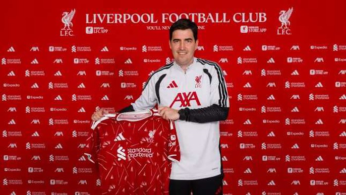 Real Madrid hẹn ng&agrave;y đ&oacute;n Mourinho, Liverpool trao &ldquo;ghế n&oacute;ng&rdquo; cho Iraola - Ảnh 2.